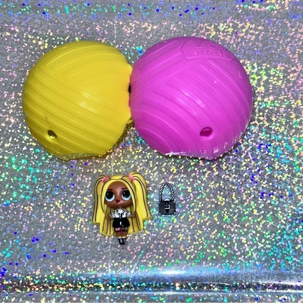 L.O.L. SURPRISE! Mini Doll Purse Playset Ball